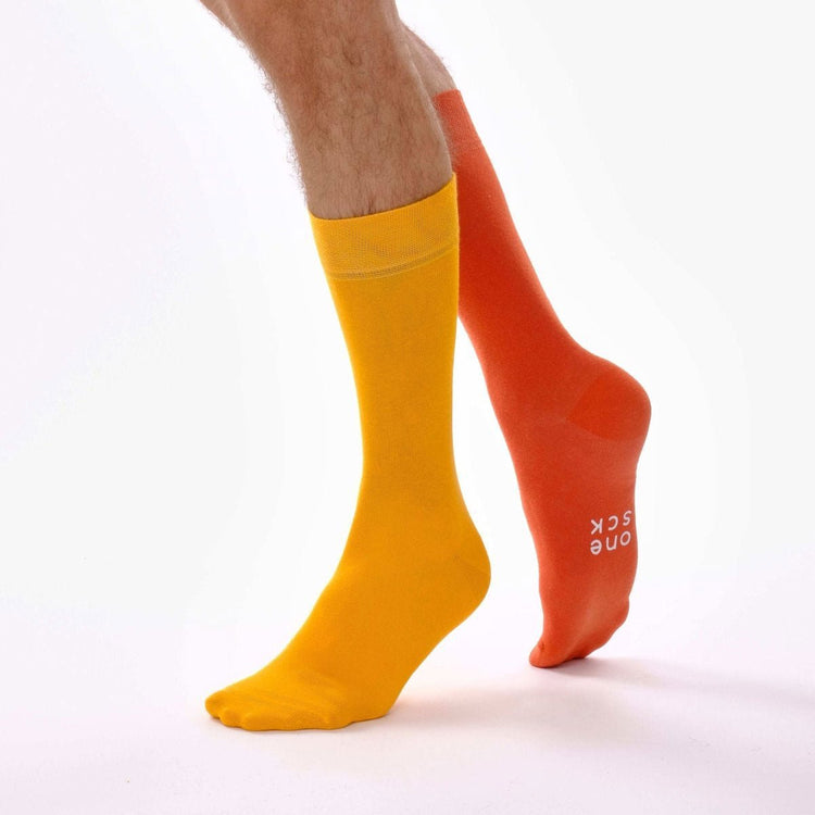 Amber Flow – Odd Socks -Odd Socks